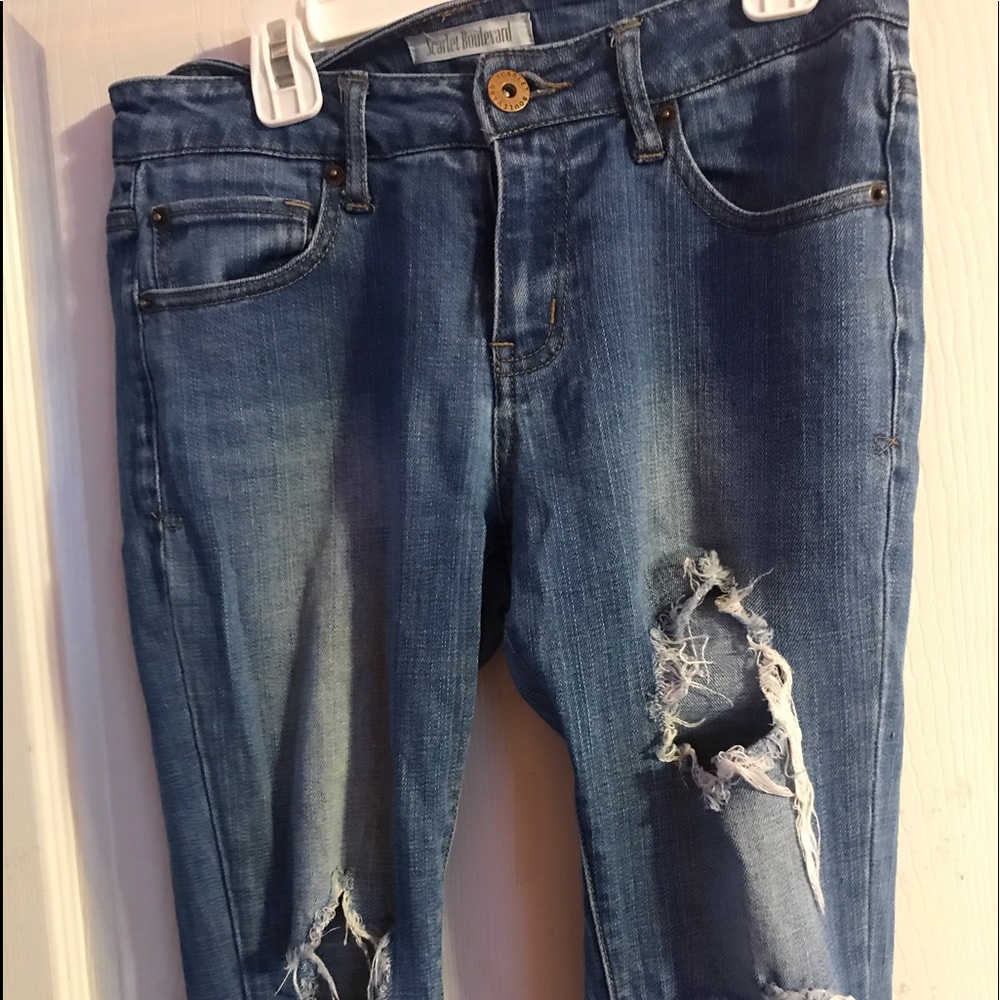 Scarlet Boulevard Hole jeans